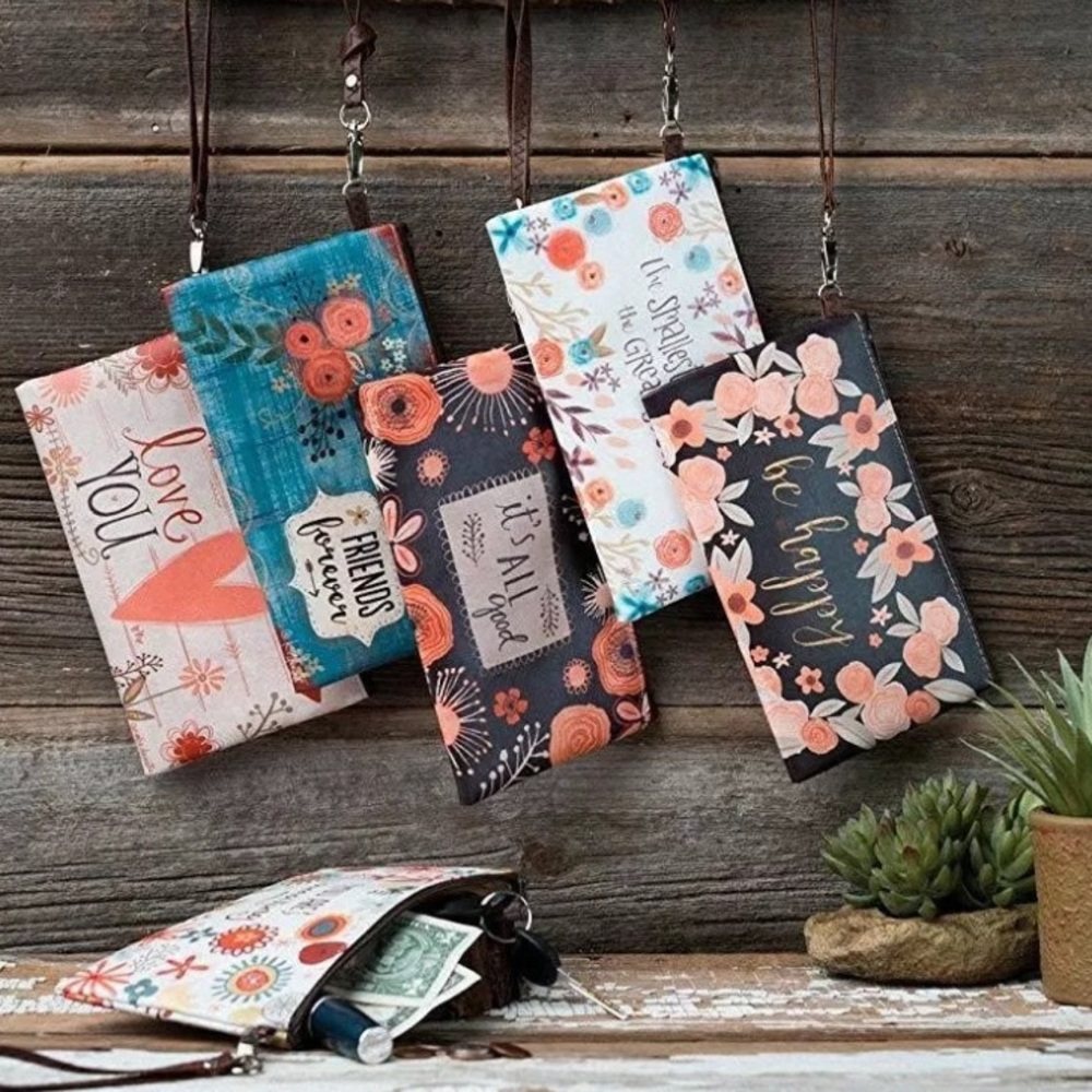 Small canvas zippered bag wristlet